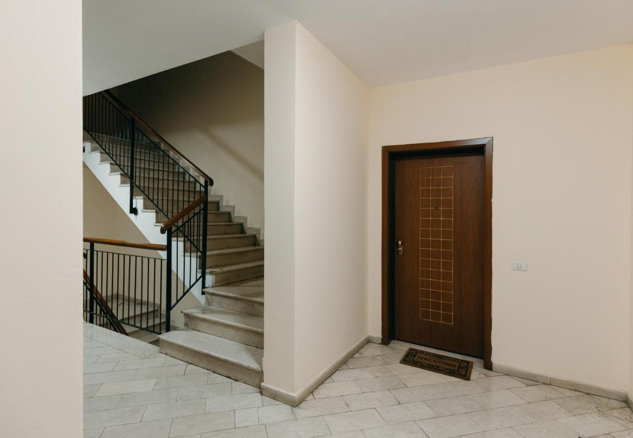Rs Place 1-Bedroom Apartment Тирана Экстерьер фото