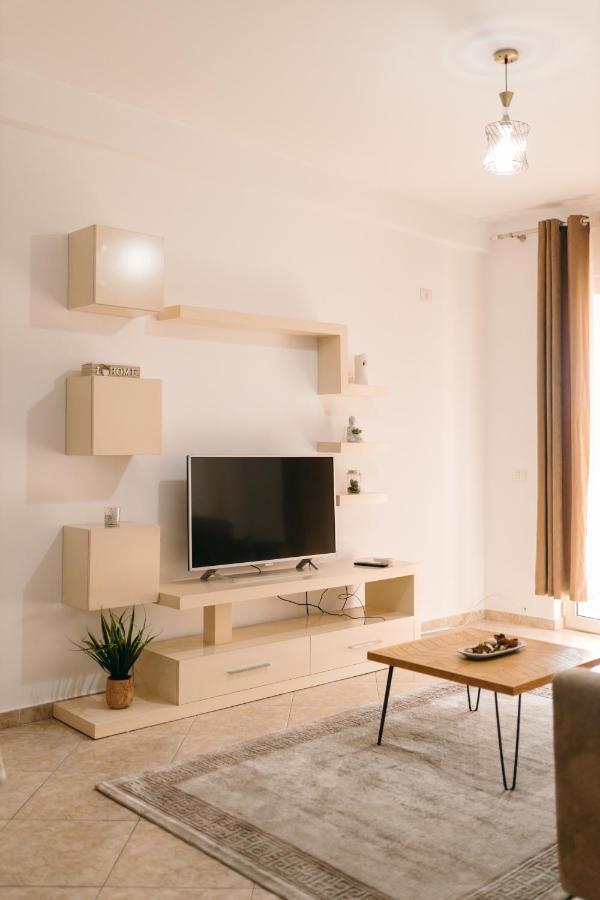 Rs Place 1-Bedroom Apartment Тирана Экстерьер фото