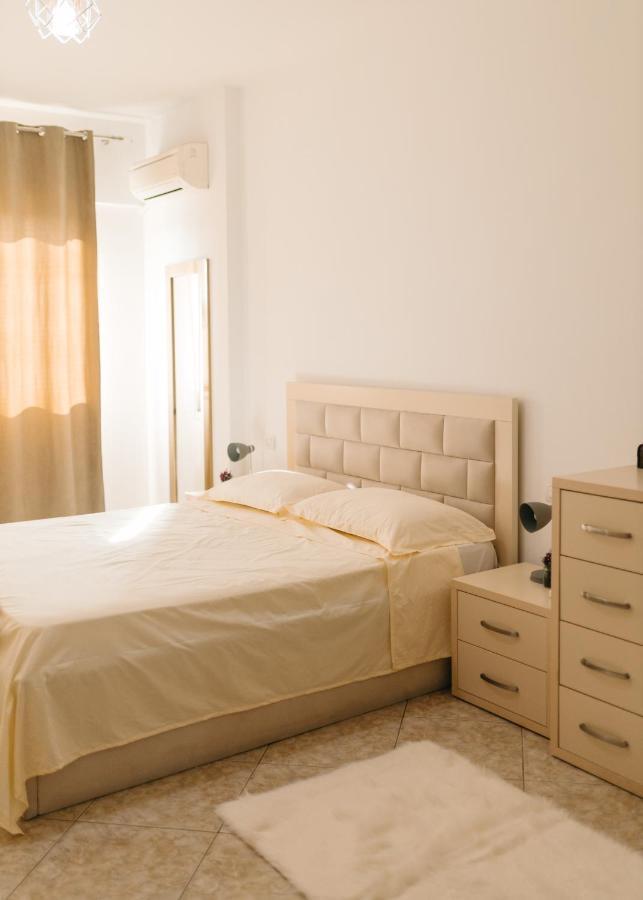 Rs Place 1-Bedroom Apartment Тирана Экстерьер фото