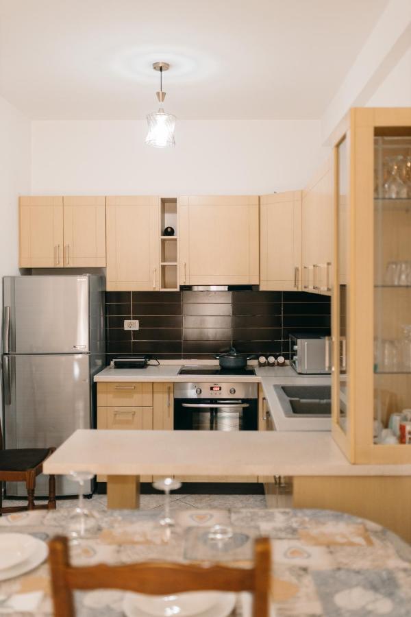 Rs Place 1-Bedroom Apartment Тирана Экстерьер фото