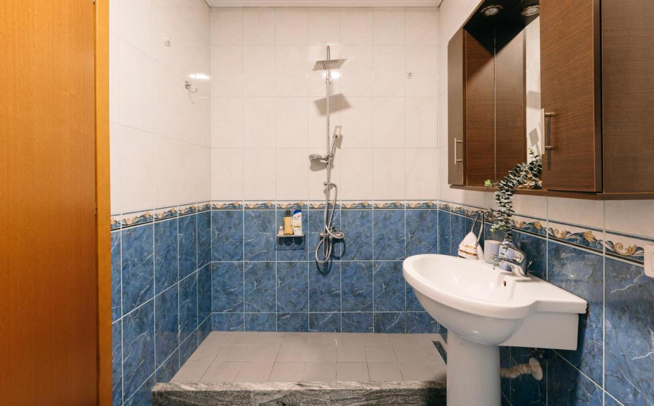 Rs Place 1-Bedroom Apartment Тирана Экстерьер фото